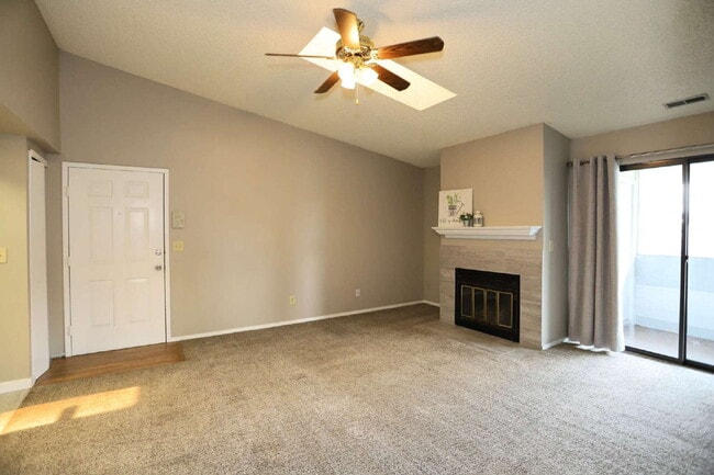 Building Photo - Modern Comfort Meets Style in This Sunlit,...