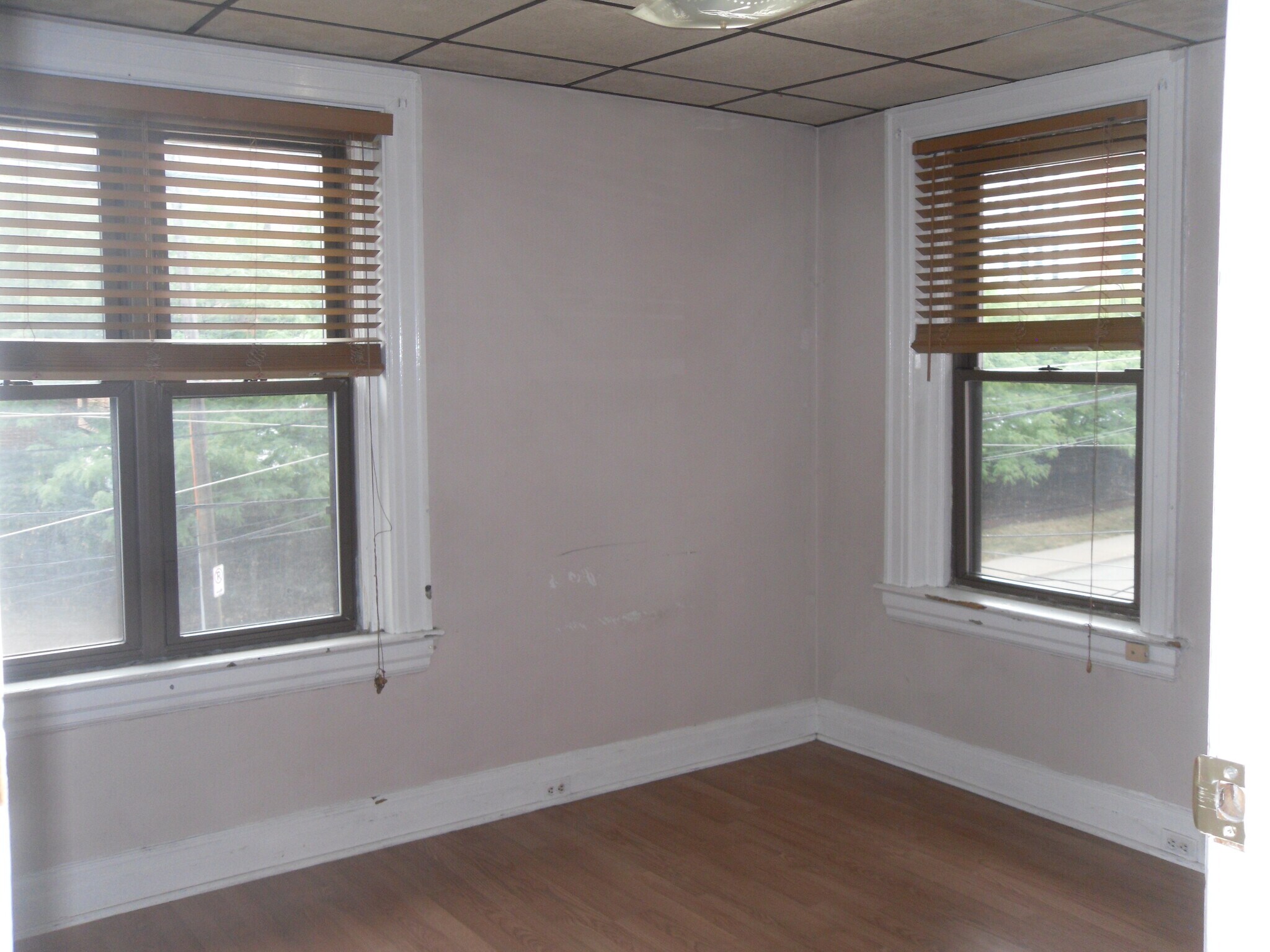 Living Room - 223 Halket St
