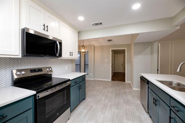 Building Photo - 2311 Wimbledon Dr