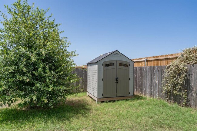 Building Photo - 425 Drystone Trail