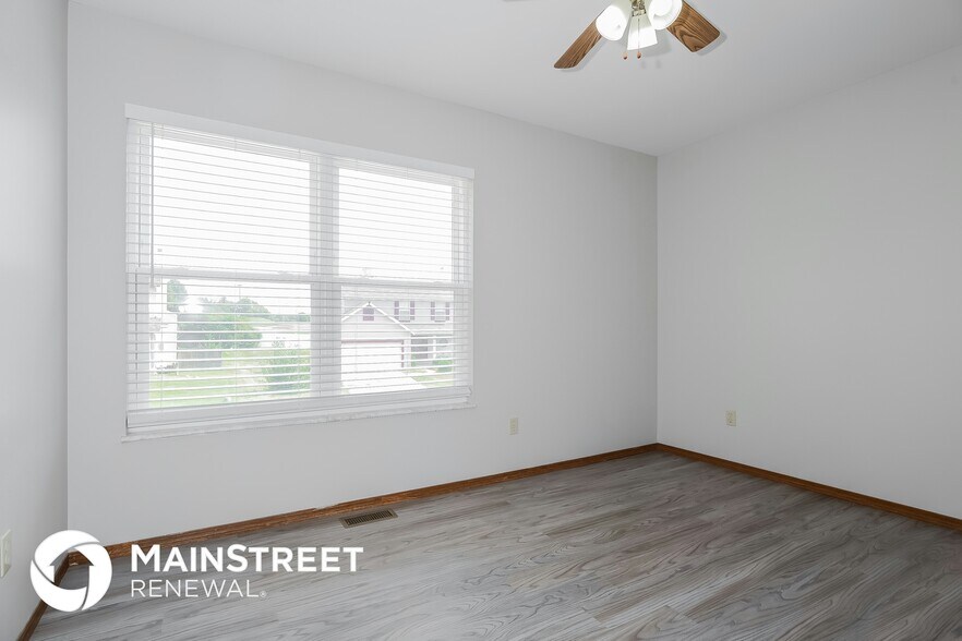 Building Photo - 14375 Jamestown Bay Dr