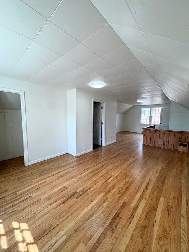 Building Photo - 2034 N 49th St