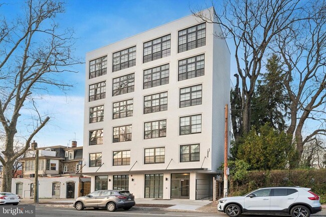 Building Photo - 5521 Wayne Ave