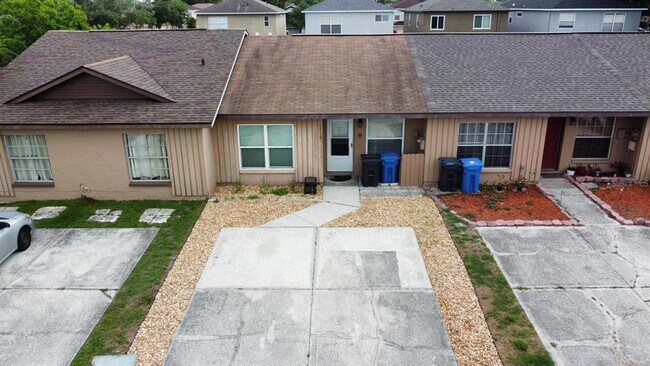 Building Photo - 1715 Oak Branch Ct