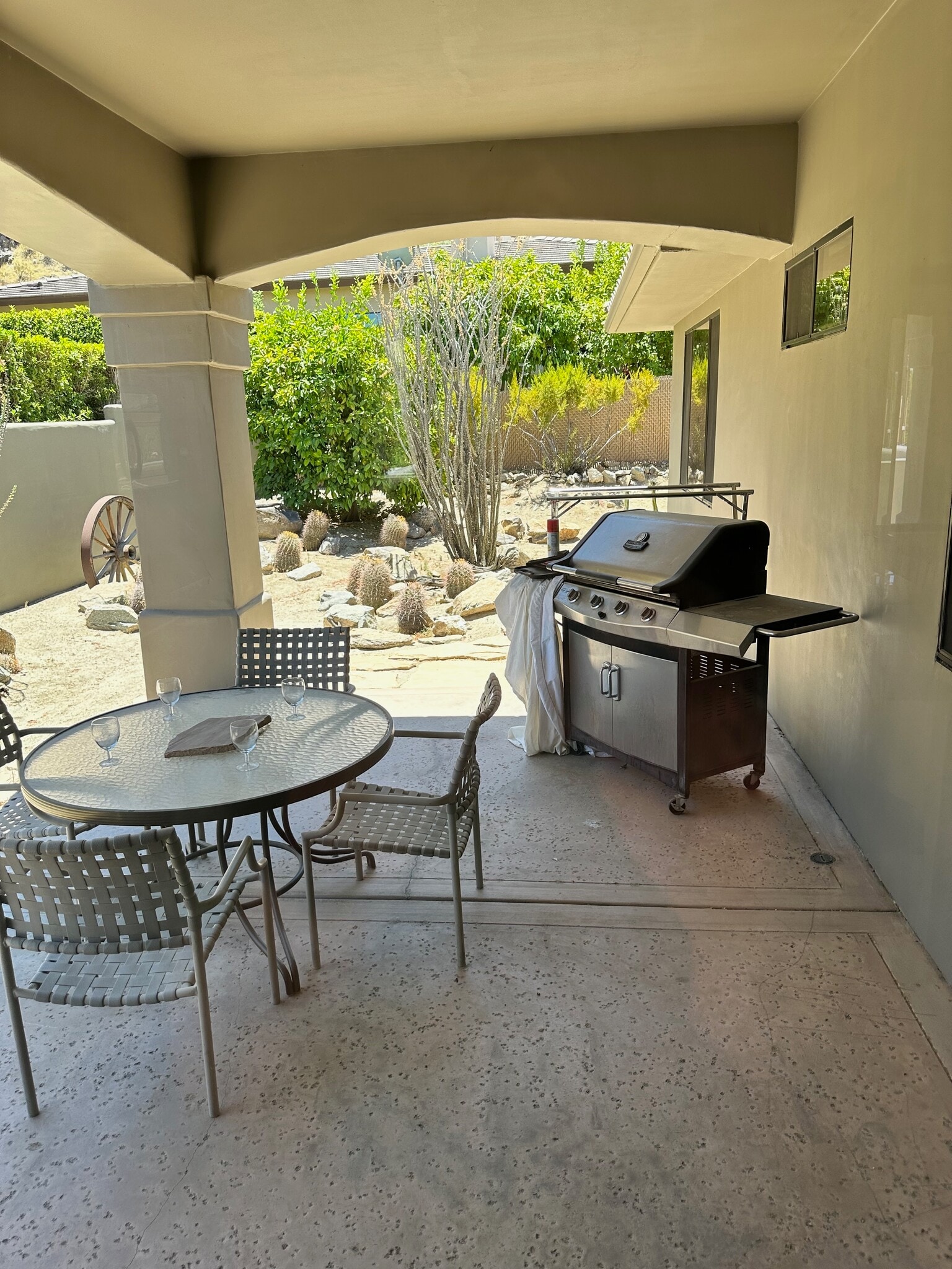 Building Photo - 2800 Cholla Pl