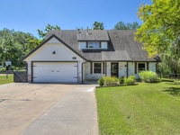 Building Photo - Beautiful 4 bedroom home. Country space, modern updates.