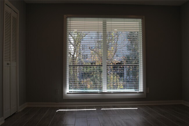 Building Photo - 12633 Memorial Dr