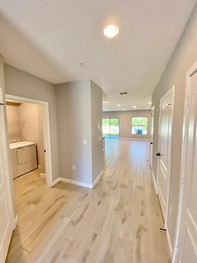 Building Photo - Brand New Townhome for Rent in Gated Commu...