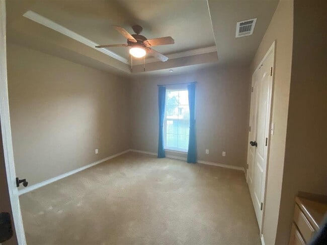 Building Photo - 3640 Grayson Ln