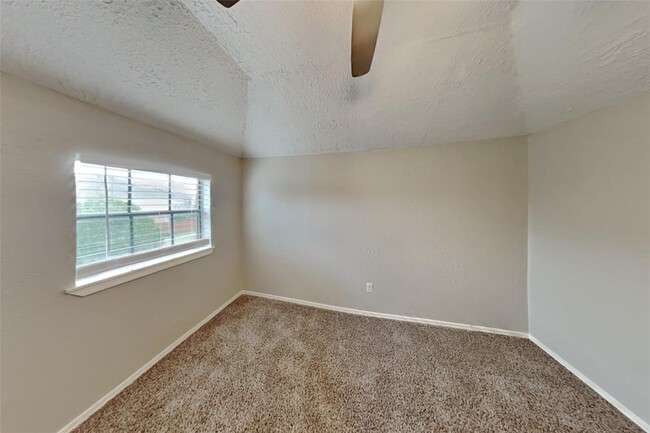Building Photo - 10435 Goodrum Rd