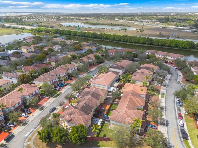 Building Photo - 14055 SW 51st Ln