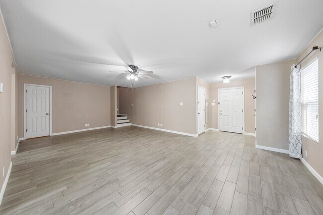 Building Photo - 219 Coriander Bend