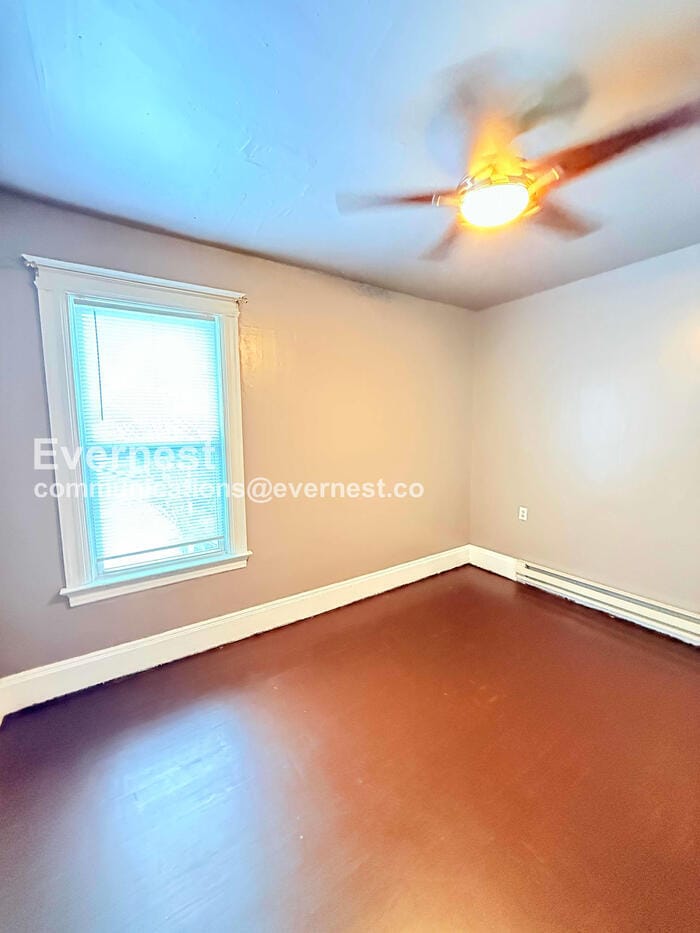 Building Photo - 4443 Elmwood St