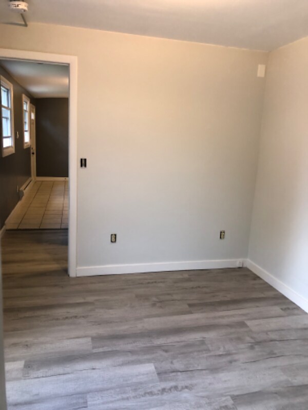 Building Photo - 52 Daniel Ave