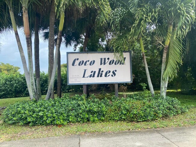 Building Photo - 6347 Country Wood Way