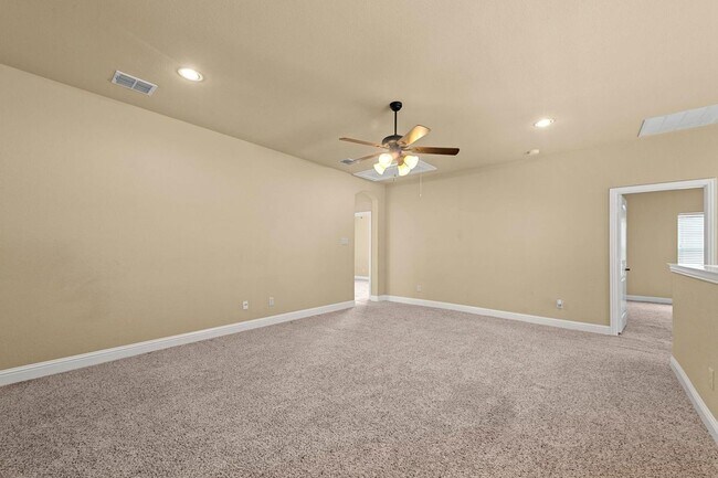 Building Photo - 5613 Fox Chase Ln