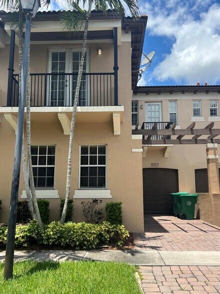 Building Photo - 8657 Blaze Ct