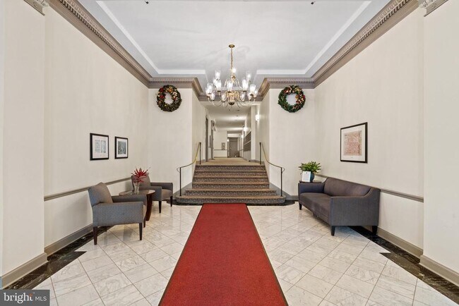 Building Photo - 1316 New Hampshire Ave NW