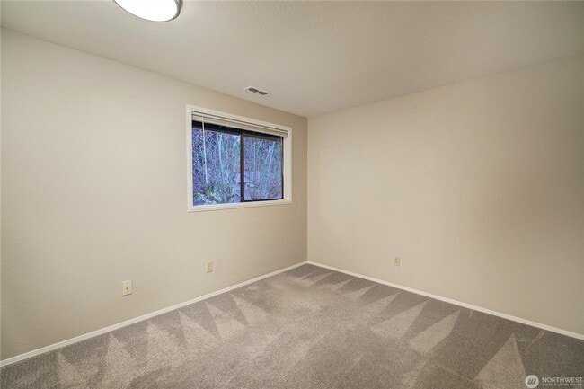 Building Photo - 2Bd/1.5Ba Kirkland Townhome