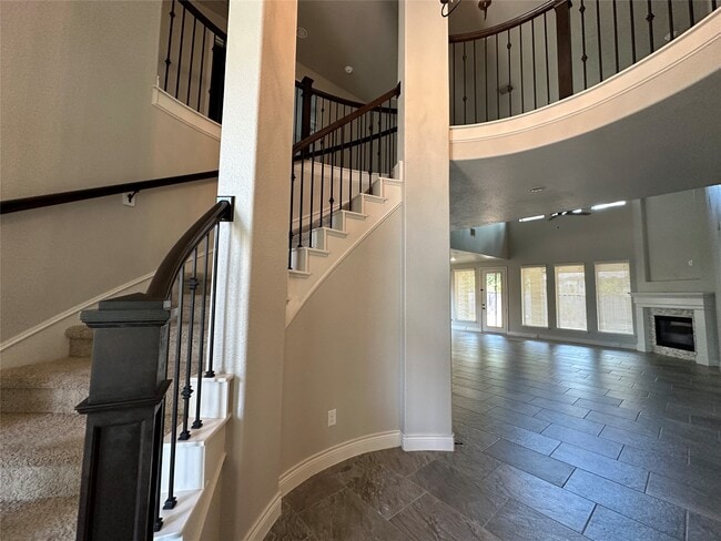 Building Photo - 143 Trophy Canyon Dr