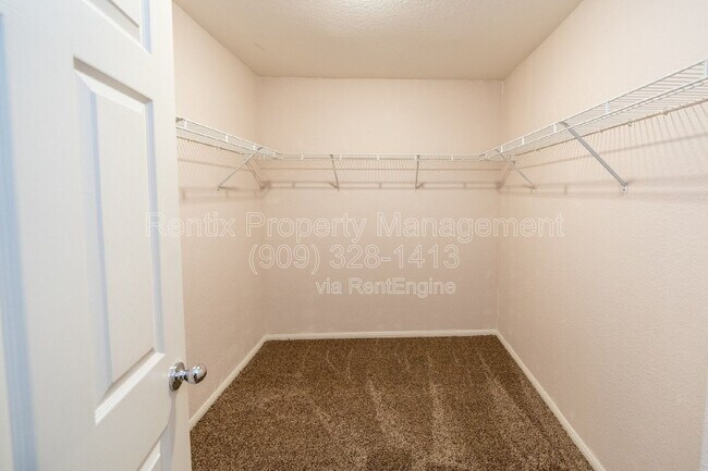 Building Photo - 3655 Shandin Dr