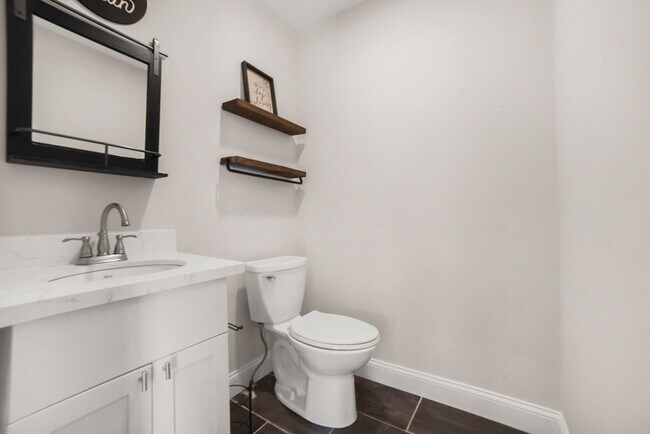 Building Photo - 50 Main St