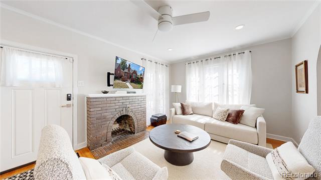 Building Photo - 1325 Dahlia St