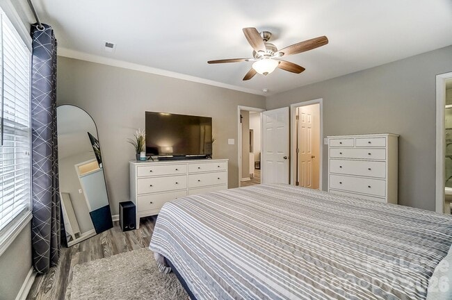 Building Photo - 5519 Waverly Lynn Ln