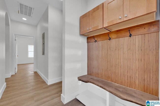 Building Photo - 1720 34th Pl N