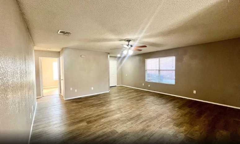 Building Photo - 9908 Peregrine Trl