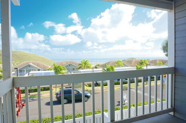 Building Photo - Pet Friendly Makakilo Condo with Gorgeous ...