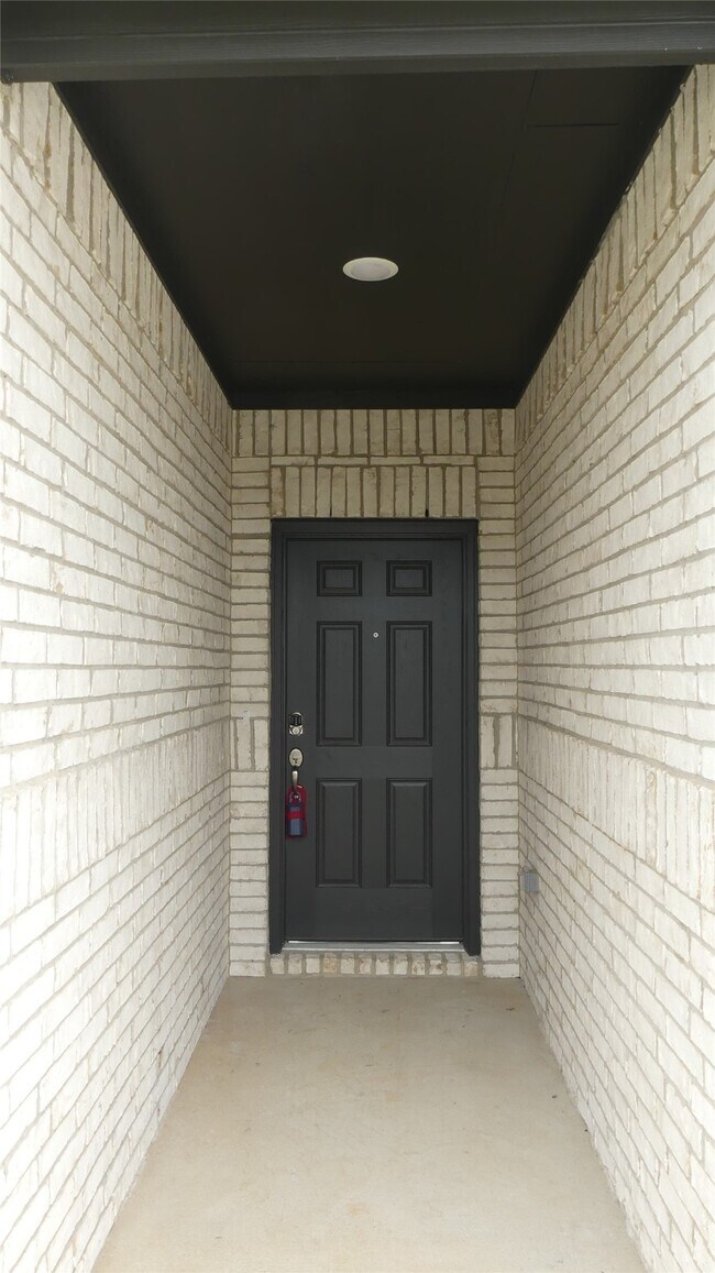 Building Photo - 9547 Caney Trails Rd