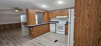 Building Photo - 1050 Deborah Ln