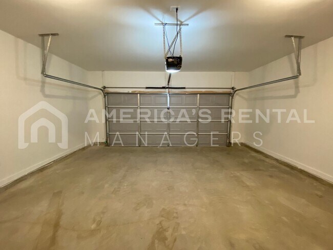 Building Photo - Home for Rent in Thorsby, AL!!! Sign a 13 ...