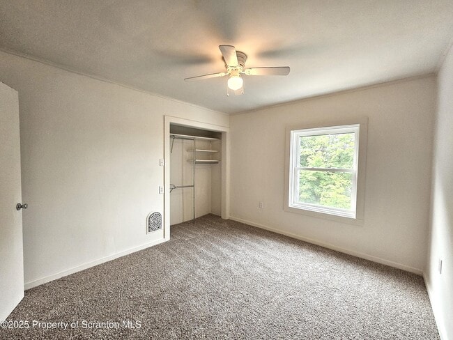 Building Photo - 2103 Hollister Ave