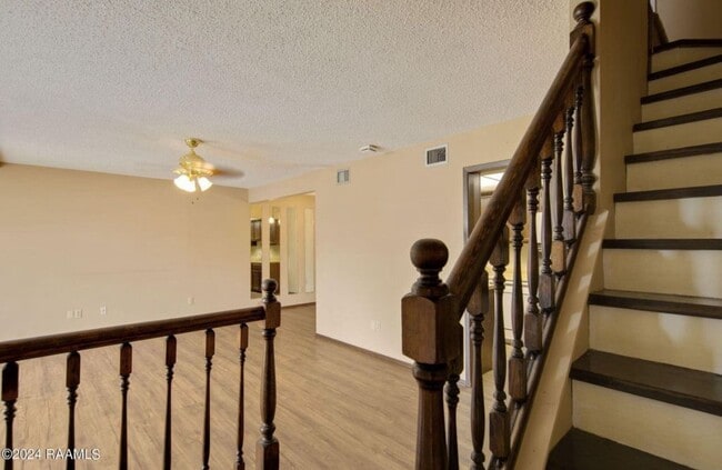 Building Photo - 200 Lodge Dr