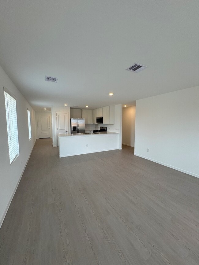 Building Photo - 5727 Little Redwing Dr