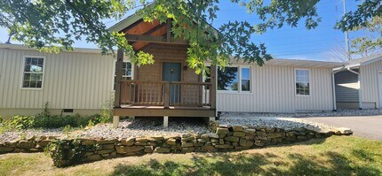 Building Photo - 330 Hillcrest Dr