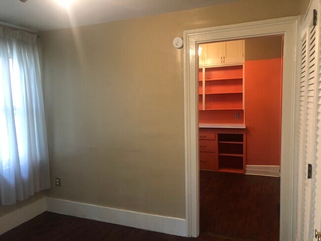 Building Photo - 1515 Ross St