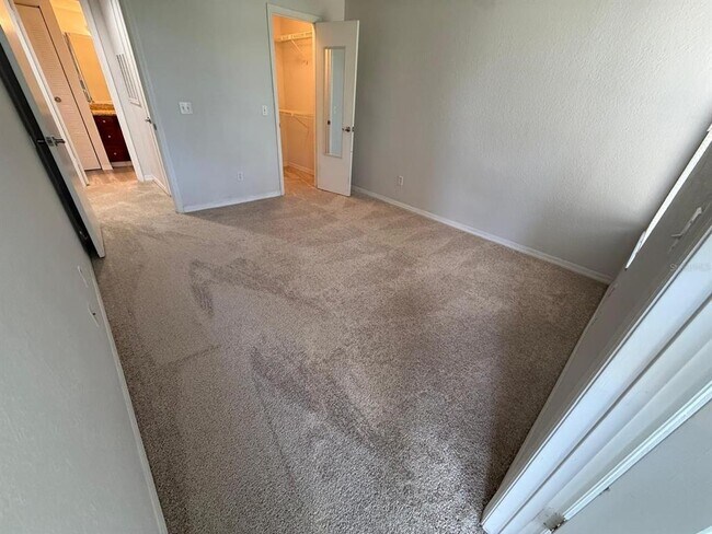 Building Photo - 5164 Conroy Rd