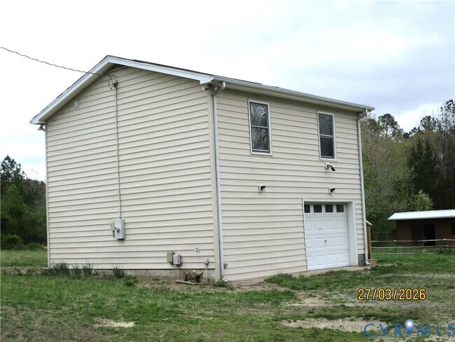 Building Photo - 13370 Greenwood Rd