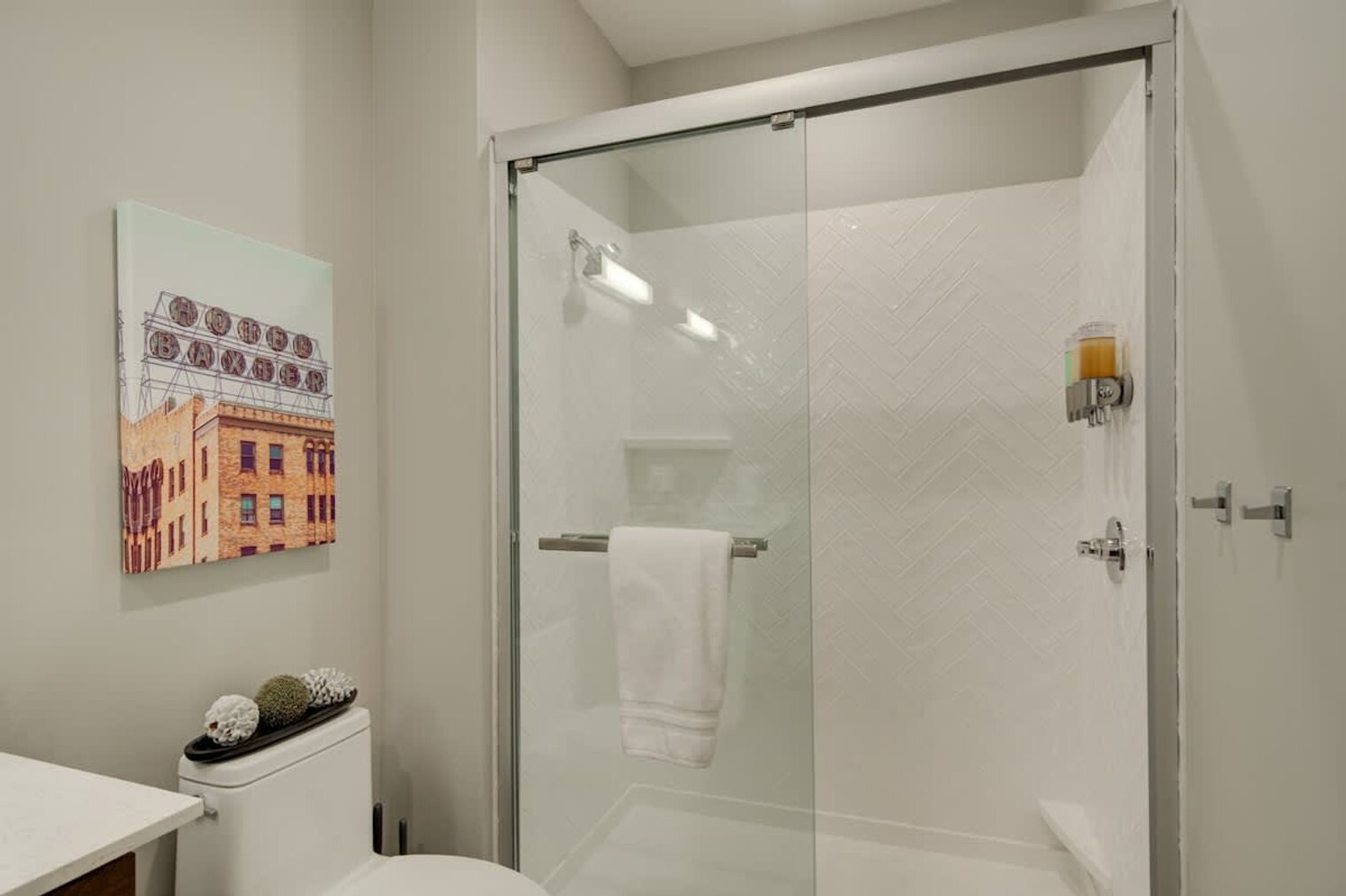 Building Photo - 110 W Beall St