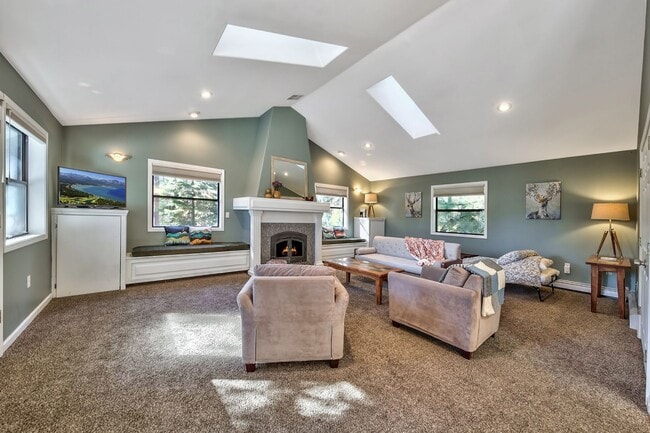 Building Photo - 8862 Minnow Ave