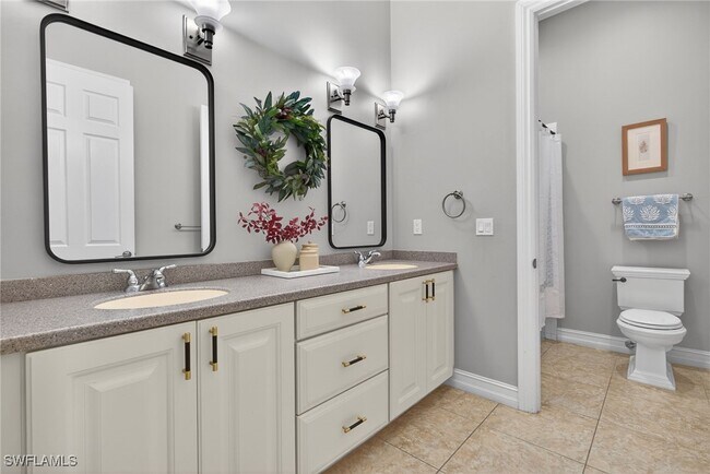 Building Photo - 24920 Divot Dr