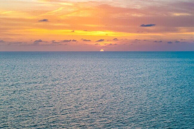 Building Photo - 1770 Benjamin Franklin Dr