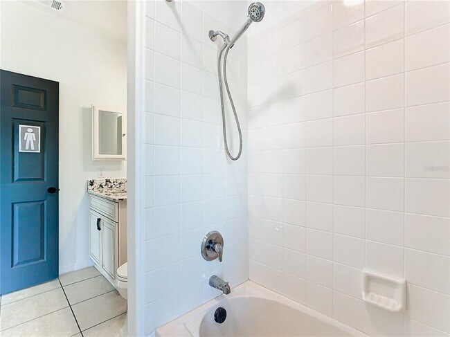 Building Photo - 3623 Weatherfield Dr