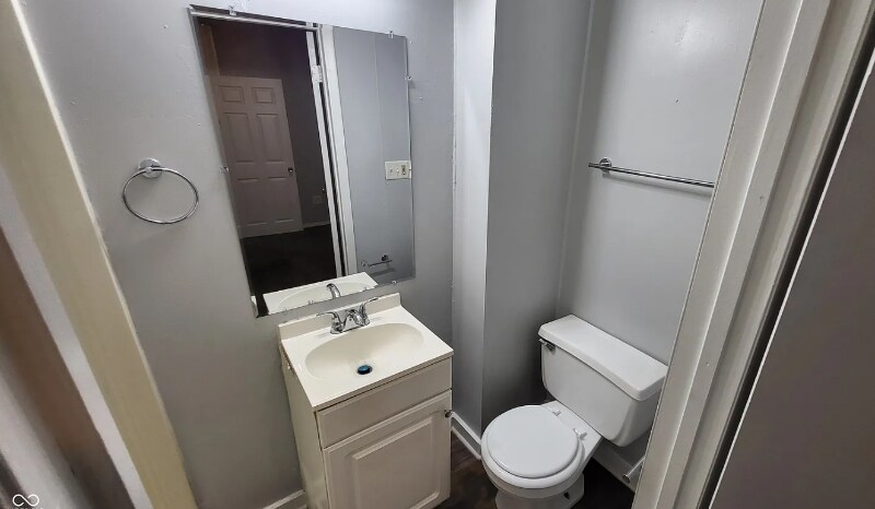Building Photo - 520 Ruddle Ave