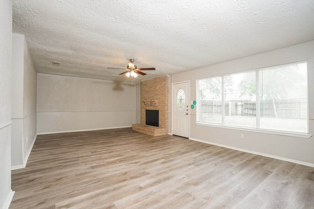 Building Photo - 14135 Barrone Dr