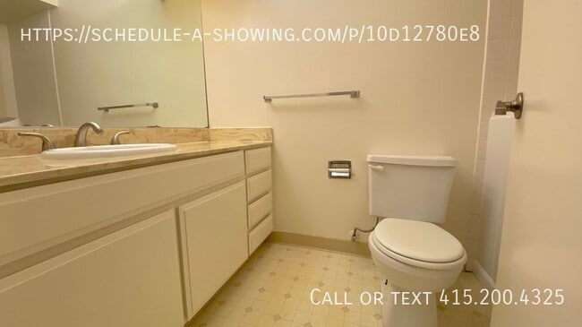 Building Photo - 611 Sage Ct