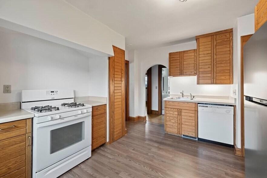 Building Photo - 148 Frame Ave